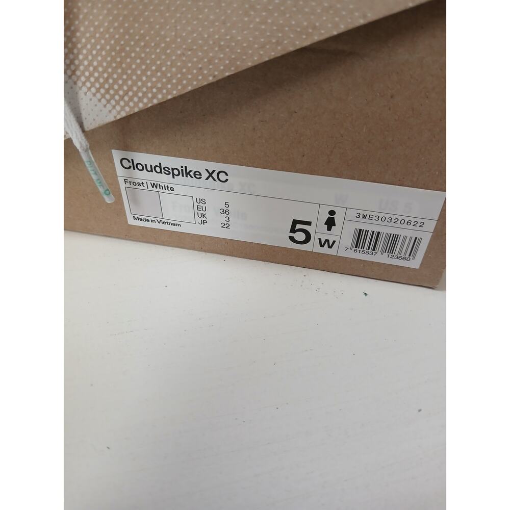 On Cloudspike XC womens size 5 - Picture 10 of 10